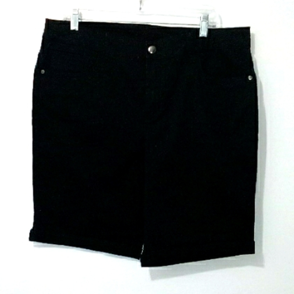 George black cotton shorts